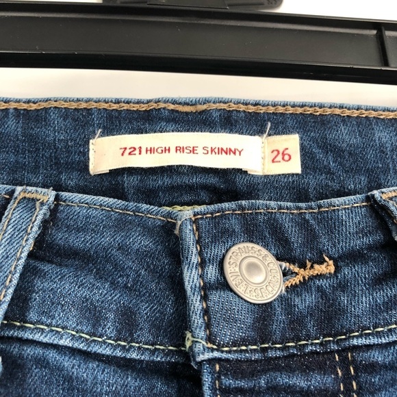 LEVI'S 721 High Rise Skinny Jeans Premium Denim Stretch Distressed Ripped 26 Wmn - Picture 4 of 9